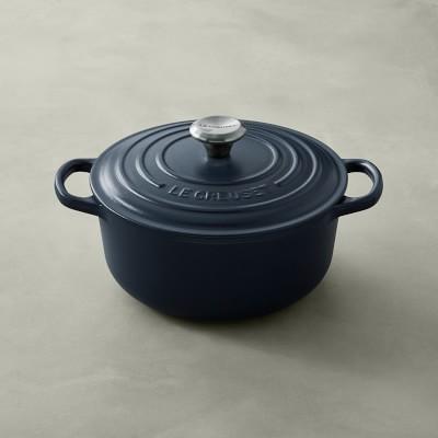 Le Creuset Signature Cast-Iron Matte Round Dutch Oven