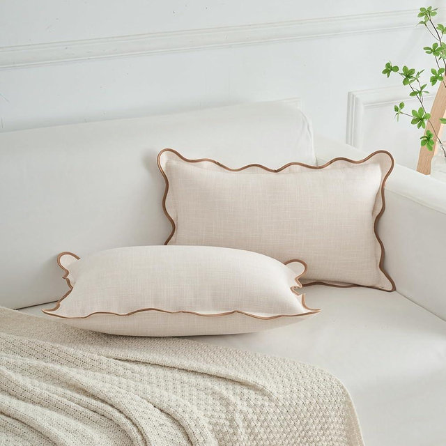 Mayler Yee Scalloped Throw Pillow Covers Set of 2 for Living Room, Soft Cotton & Cozy Linen, Boho Sytle Decorative Home (Beige & Khaki, 12x20 Inch)