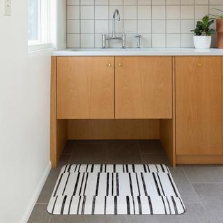 Nama Stripe Standing Mat