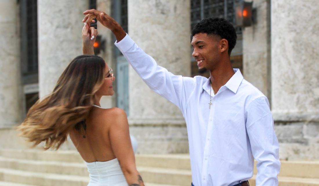 The Wedding Website of Victoria Chandler and Taylon hutchins