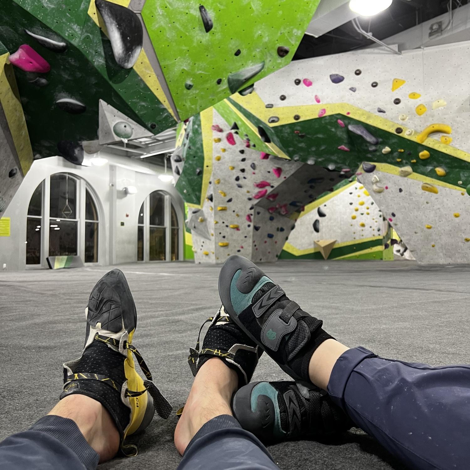 Late nights climbing in Uptown Chicago <3