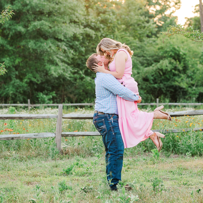 Engagement Pictures!! May, 2021