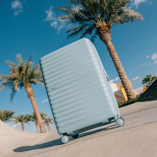 FastForward Expandable Carry-On Spinner