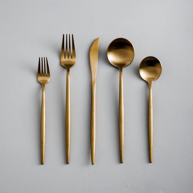 JazzUpCo- Minimalist Flatware - 8 Person Set