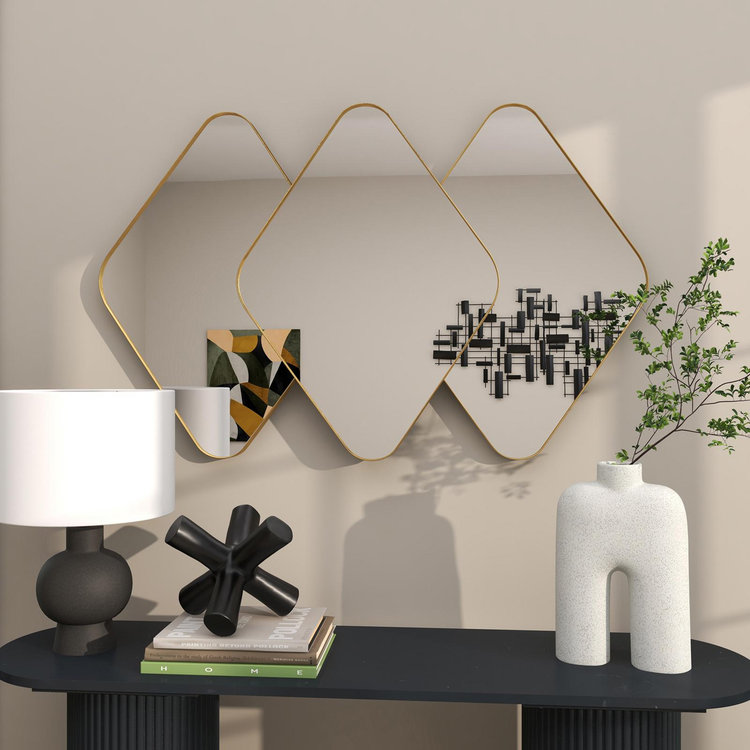 CosmoLiving by Cosmopolitan, Golden Contemporary Triple Diamond