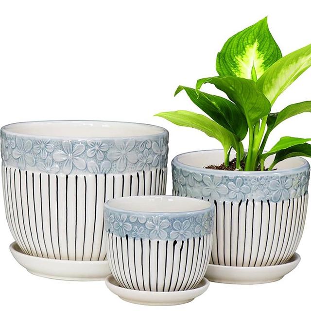 Hlukana Ceramic Plant Pots Set of 3, 6.75/5.6/4.2 inch Planters with Drainage Holes and Saucer, Flower Pots Outdoor Indoor, Modern Decorative Planters for House Plants Garden Planters Succulent Pots