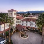 DoubleTree by Hilton Hotel Campbell - Pruneyard Plaza