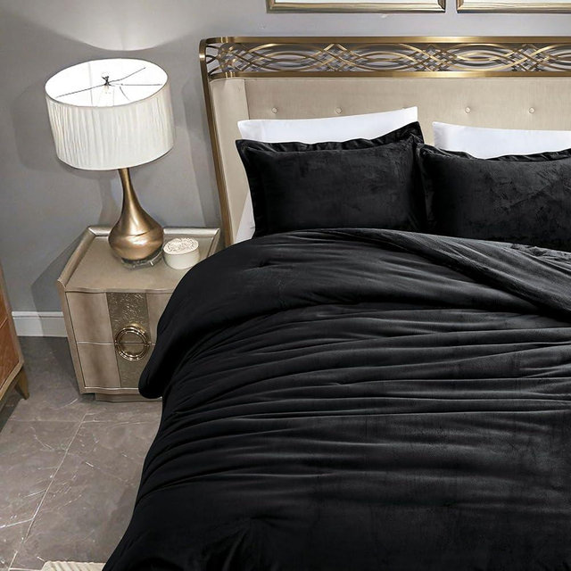 HUMESIIL Luxury Fluffy Velvet Comforter Set, 3 Pieces Reversible Comforter King Size with 2 Pillow Shams,Velvet Front and Back, All Season Cozy, Soft, Warm, Middle Weight (Black, King)