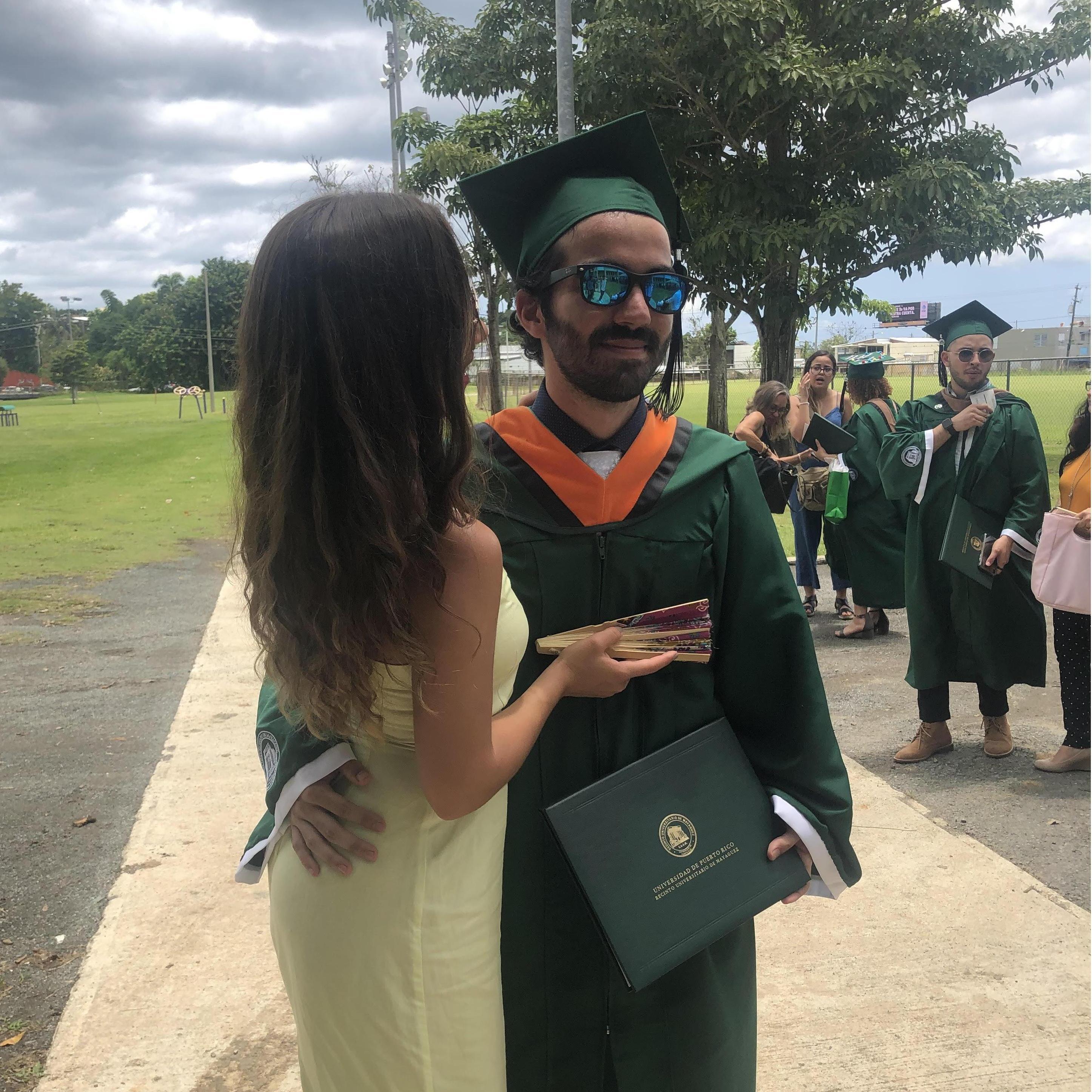 Pepe's college graduation (Sangre verde!!).
