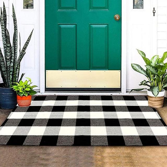 OurWarm Cotton Buffalo Plaid Rug Black and White Buffalo Check Outdoor Rug, 28 x 44 Inch Hand-Woven Washable Layered Door Mats for Front Porch Home Kitchen Bathroom Laundry Room Farmhouse Decor