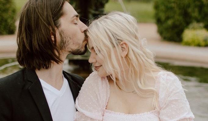 The Wedding Website of Jennifer Fox and Justus Morschauser