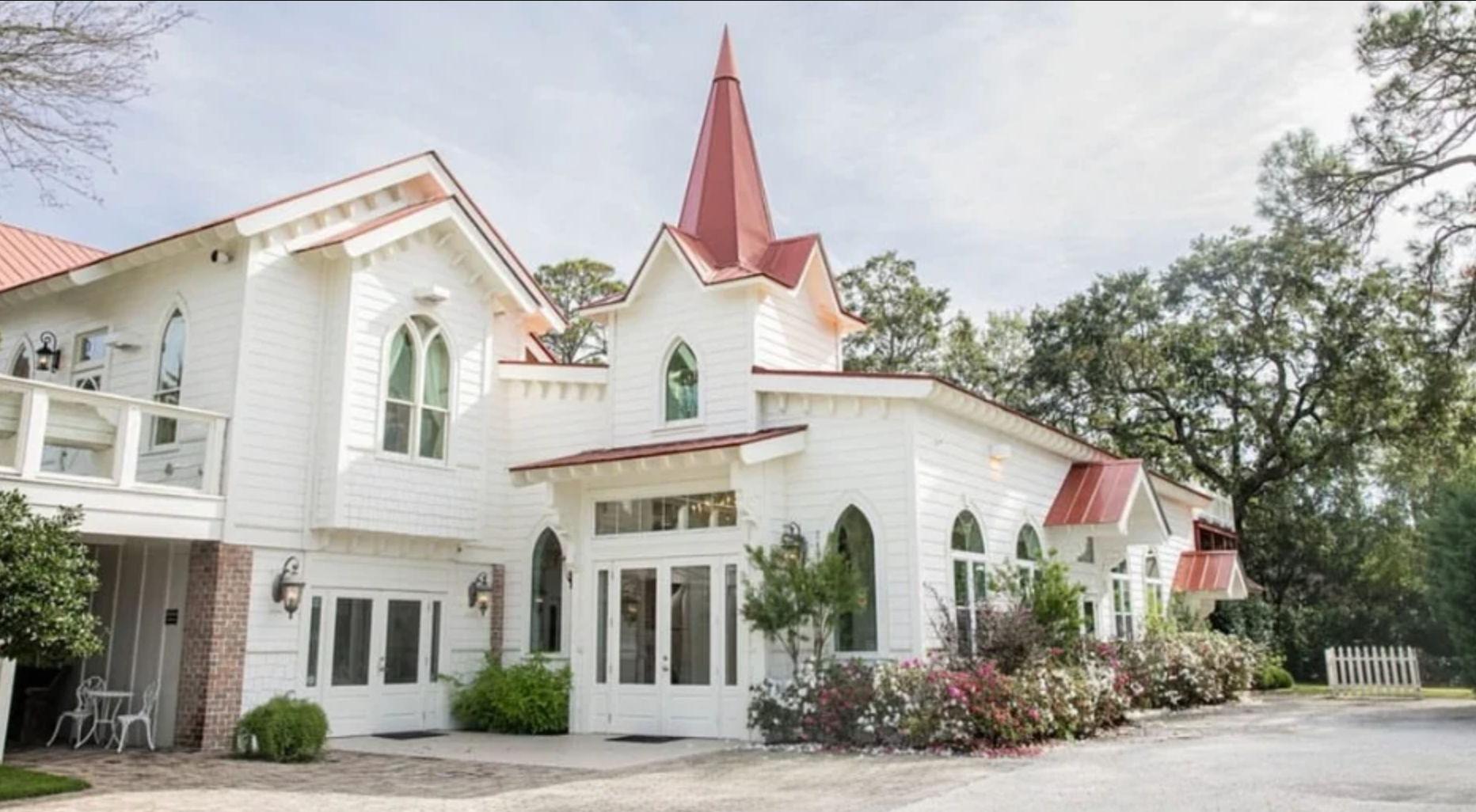 The Wedding Website of Ashlie Pilotti and Alex Rotoloni