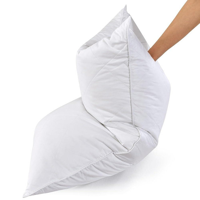 Three Geese White Goose Feather Polyester Bed Pillows Queen Size Set of 1- Soft 600 Thread Count 100% Cotton, Medium Firm,Soft Support Surround Fill Polyester (Queen Size:Pack of 1)