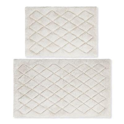 Vera Wang® Marquis Diamond Bath Rug Set in Pastel Grey