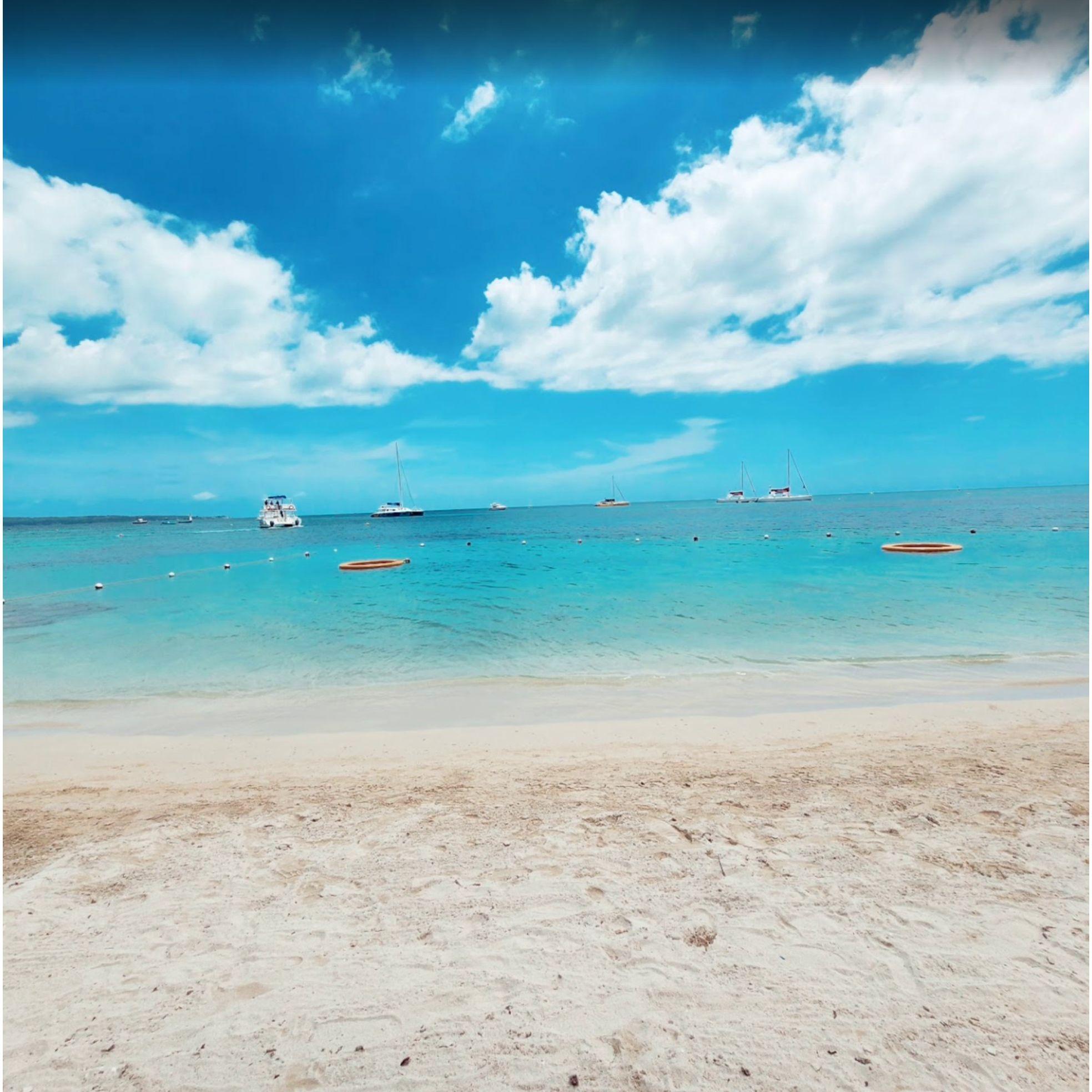 Where the ocean’s blues meet the sky’s light, and everything feels like a dream