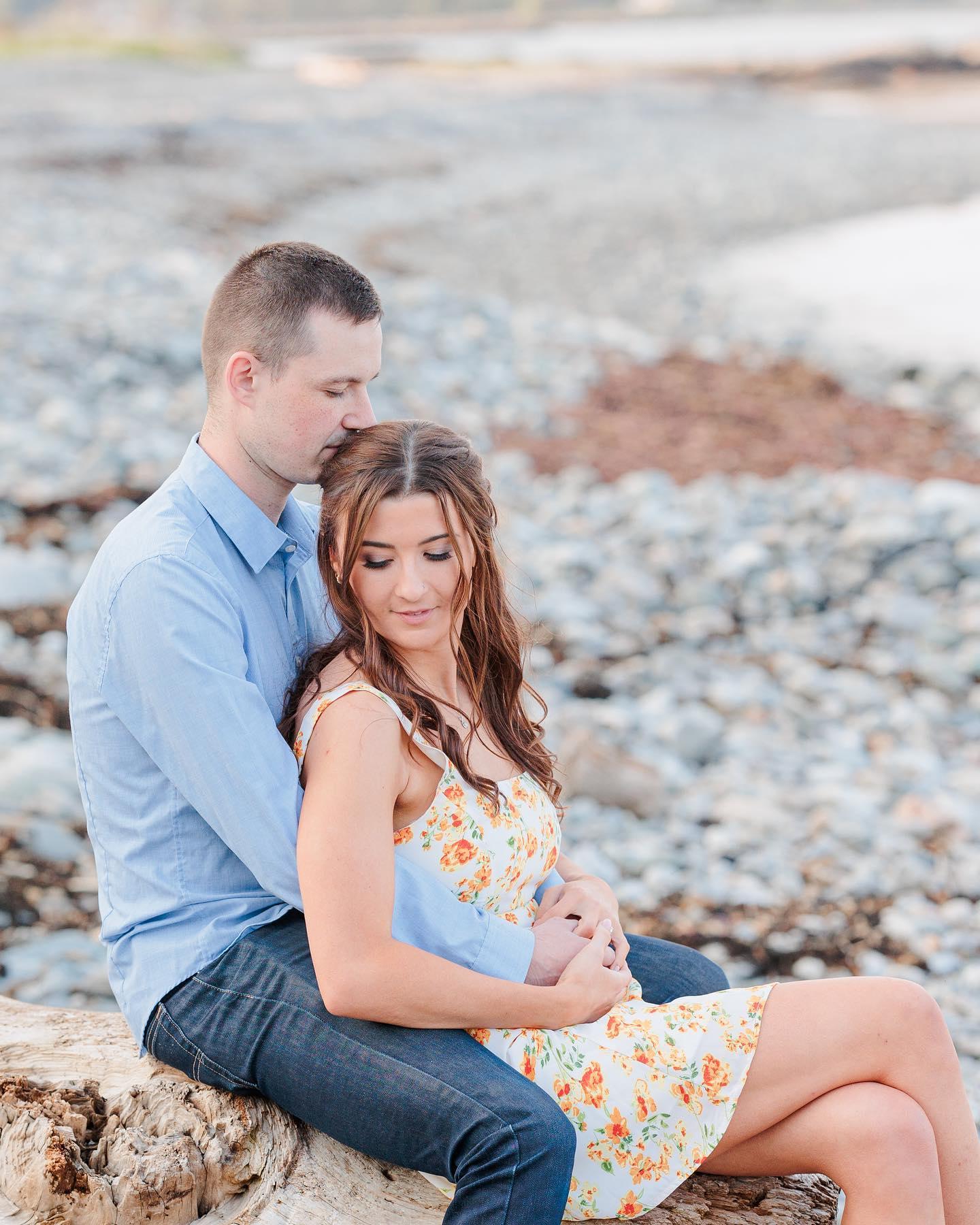 The Wedding Website of Alexis Ryzewic and Roman Ringutchi