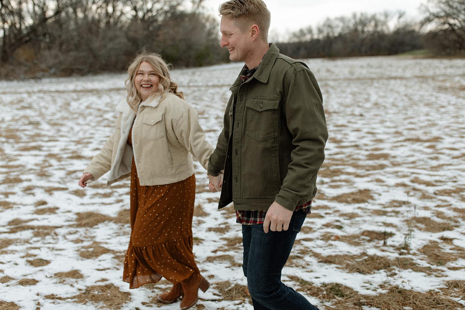 The Wedding Website of Lauren Arnold and Mark Aakre