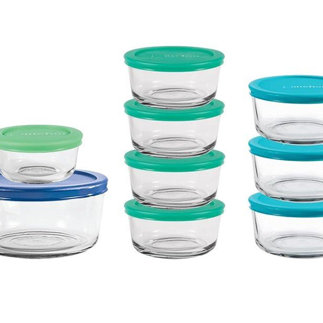 Anchor Hocking 18 Piece Glass Storage Containers with Lids (9 Glass Food Storage Containers & 9 Mixed Blue SnugFit Lids)