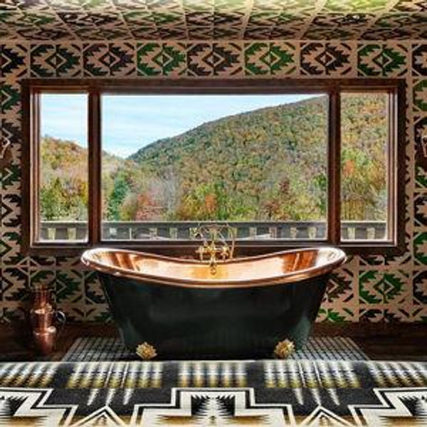 Special Stay: Mini Honeymoon Trip