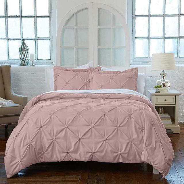 Signature Pinch Pleated Pintuck Duvet Cover 3 Piece Set with Button Closure. Luxuriously Soft 100% Brushed Microfiber with Textured Pintuck Pleats and Corner Ties (Full/Queen, Rose Smoke)