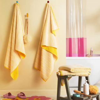 Play Reversible Terry Bright Bath Towel, Set of 4