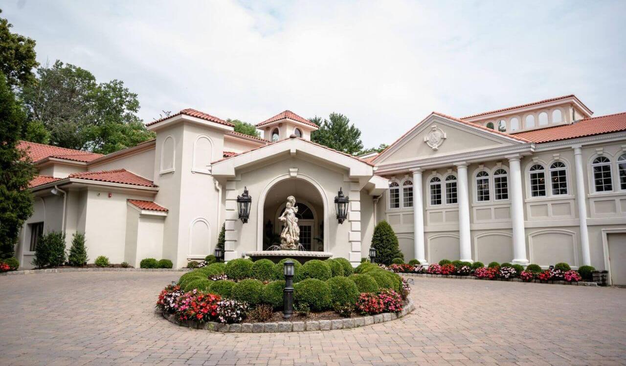 The Wedding Website of Michelle Amoresano and Tyler Puzio