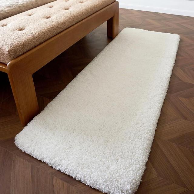 Disolla White Bathroom Runner Rug 24x70 Non Slip Fluffy Long Bath Mat for Bathroom Floor Washable Plush Luxury Bath Rug for Tub Absorbent Bathroom Shower Sink Mat
