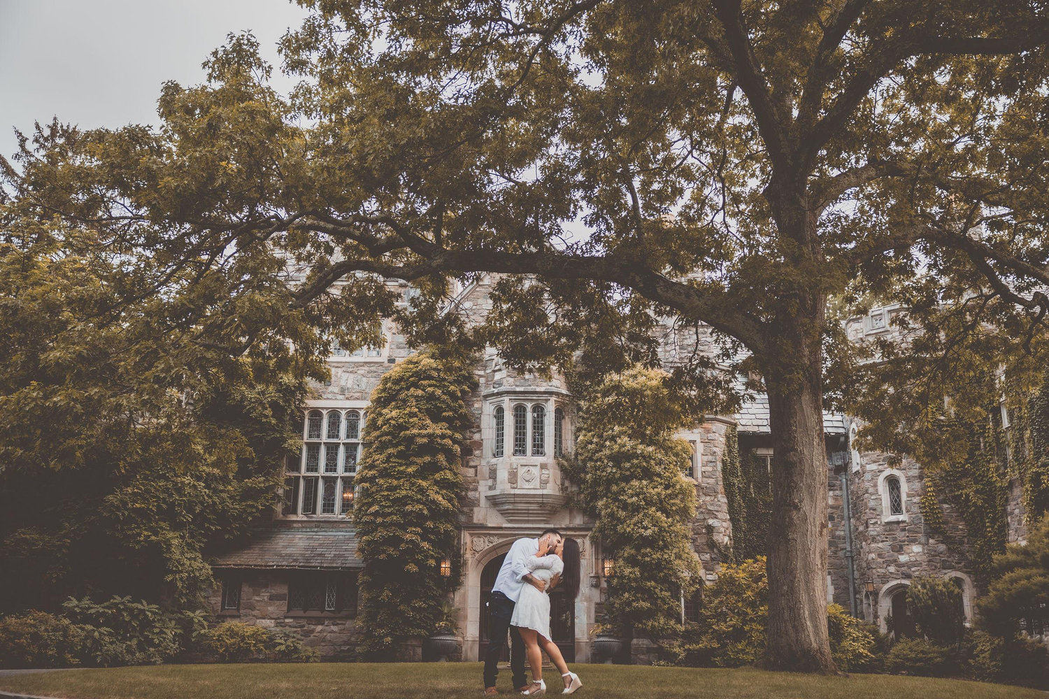 The Wedding Website of Stephanie Hallihan and Frank Cestaro