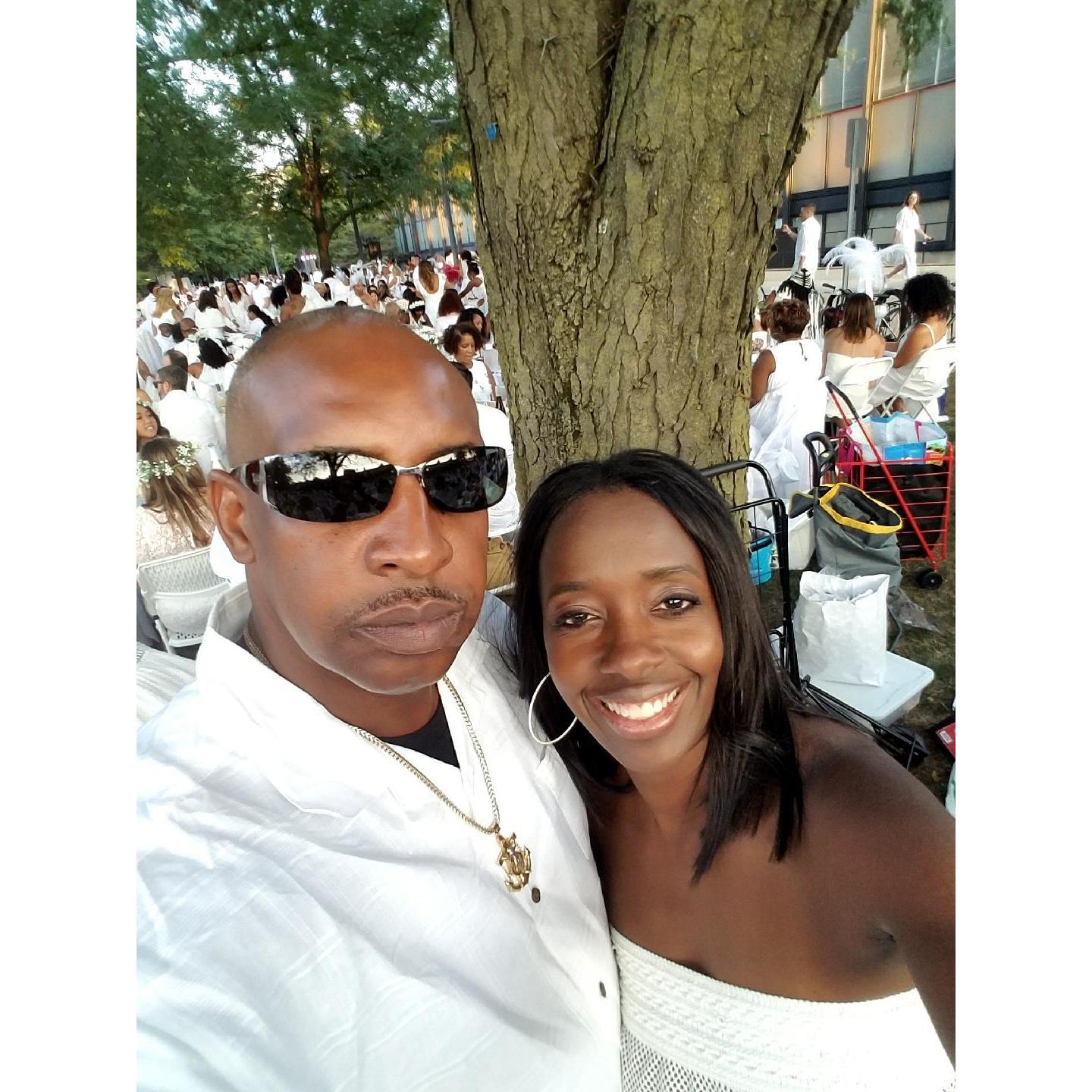 Outdoor dining at #DinerEnBlanc