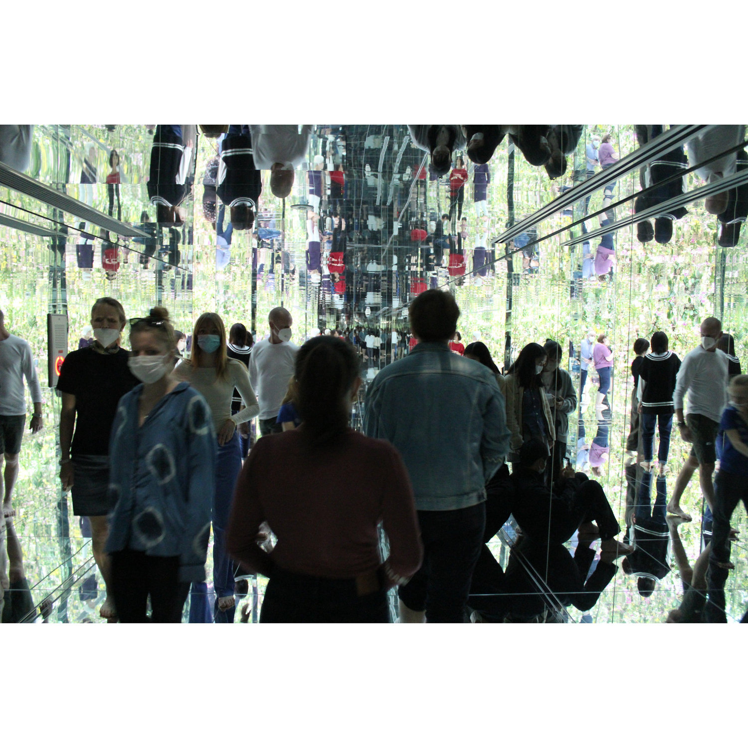 Team Planets Japan is otherworldly art experience