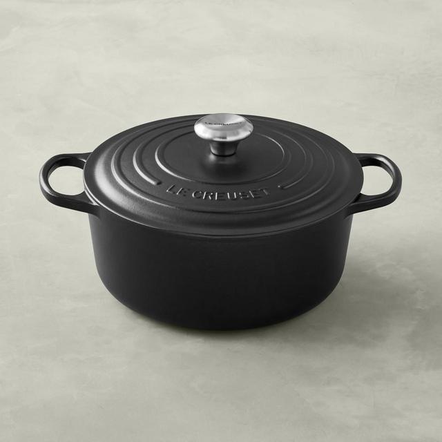 Le Creuset Signature Cast-Iron Round Dutch Oven, 5 1/2-Qt., Matte Black