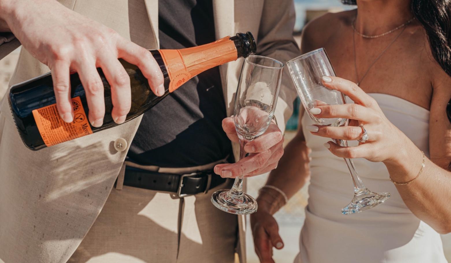 The Wedding Website of Stephanie Runge and Derek Fredenburg