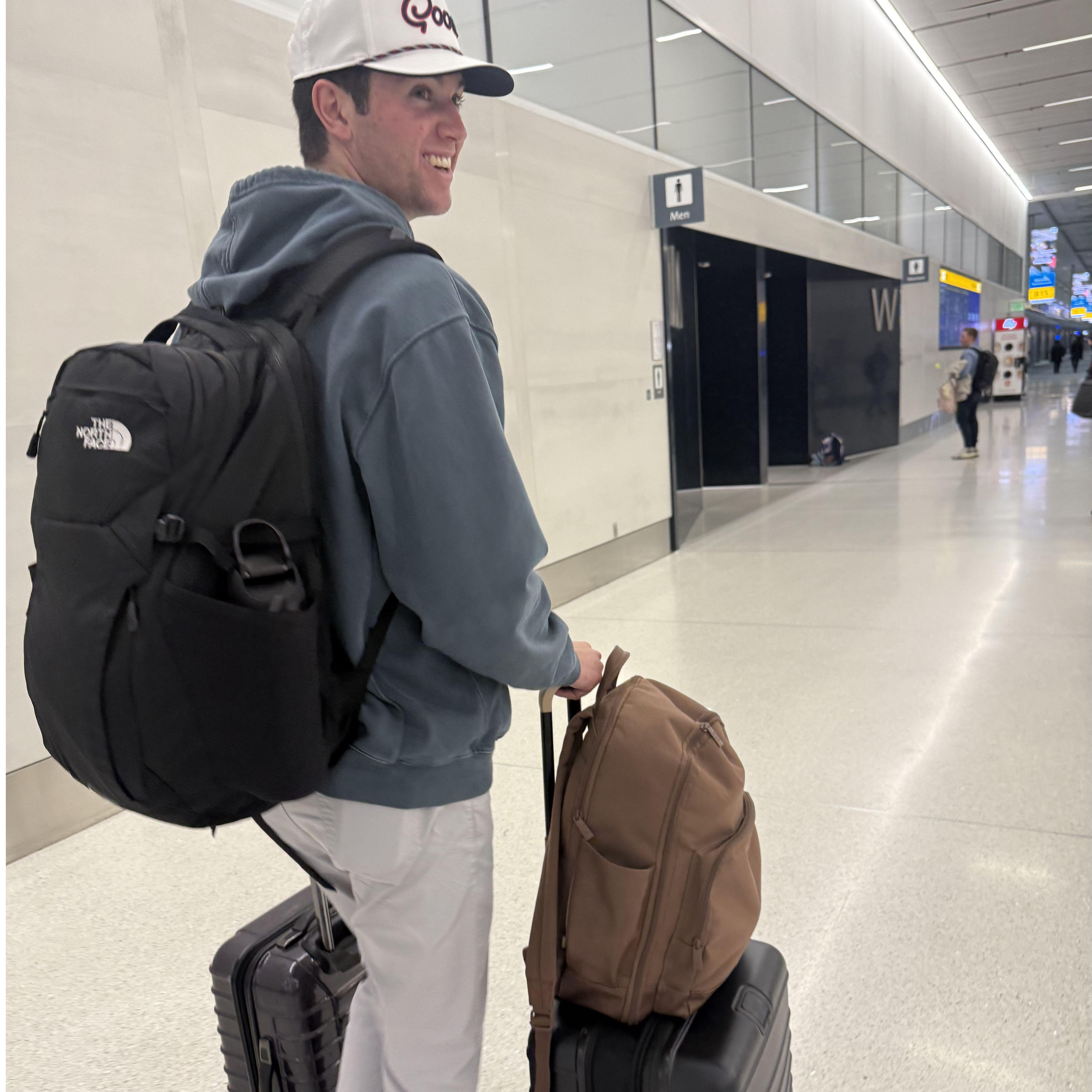 We love a man who carries our bags! Go Michael! :)