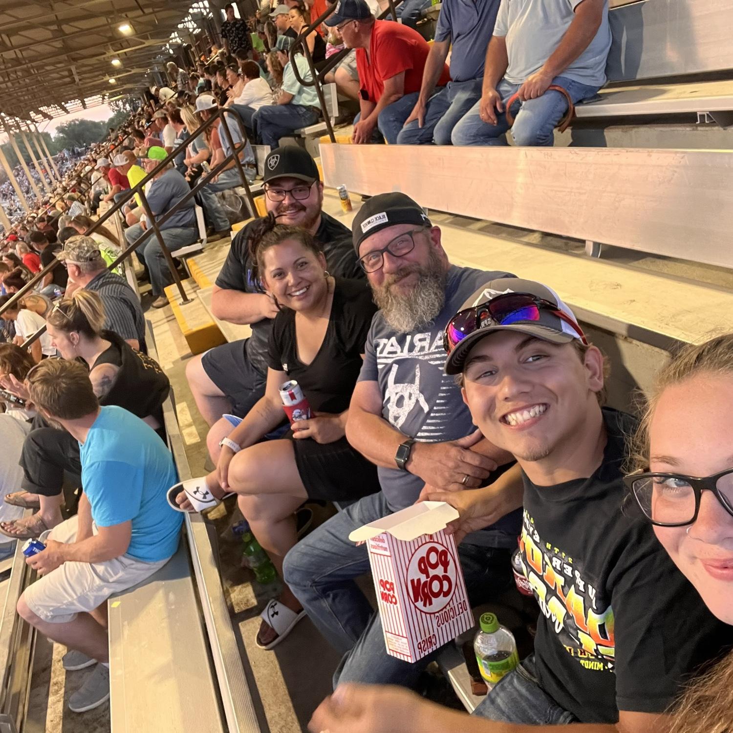 Another dirt race date! 2023❤️