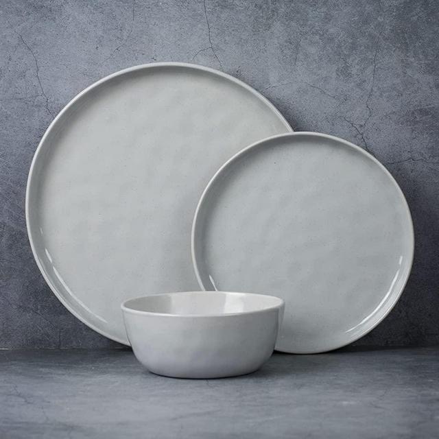 Famiware Mars Plates and Bowls Set, 12 Pieces Dinnerware Sets, Dishes Set for 4, Light Gray