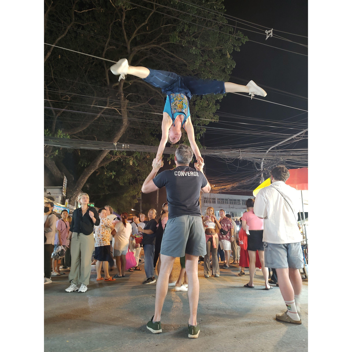 Unpaid performance (at Luka's insistence 🙄) at a Chiang Mai night market