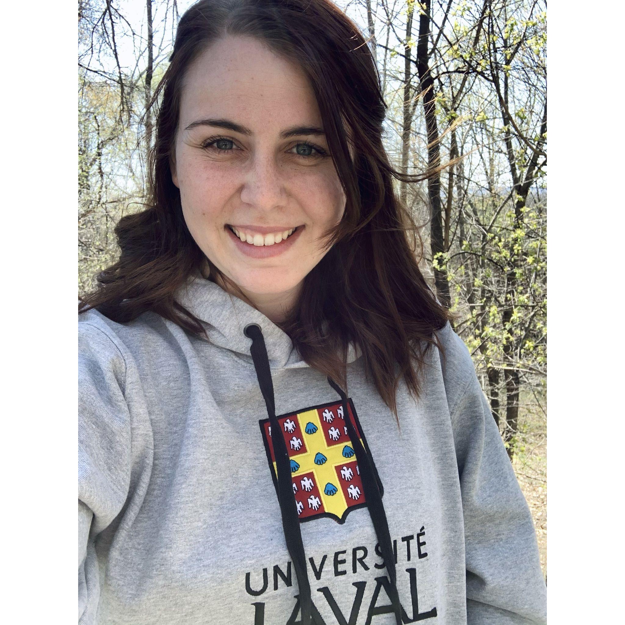 Naomi est acceptée à l'Université Laval, ce qui nous fait déménager à Québec!