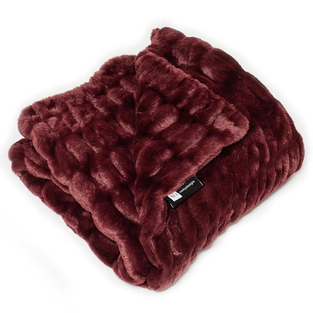 Minky Designs Berry Wine Minky Blanket – Ultra Soft Faux Fur Throw Blanket for Couch, Bed & Home – Fluffy, Warm & Luxurious – Chic Collection (Large, 60x72)