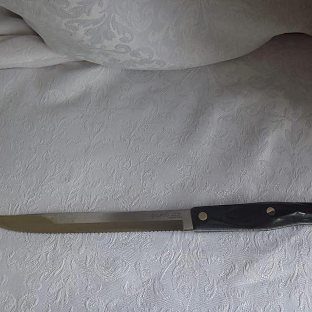 CUTCO Petite Carver Knife #1729 - Classic Black