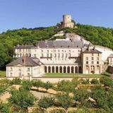 Château and village de La Roche-Guyon