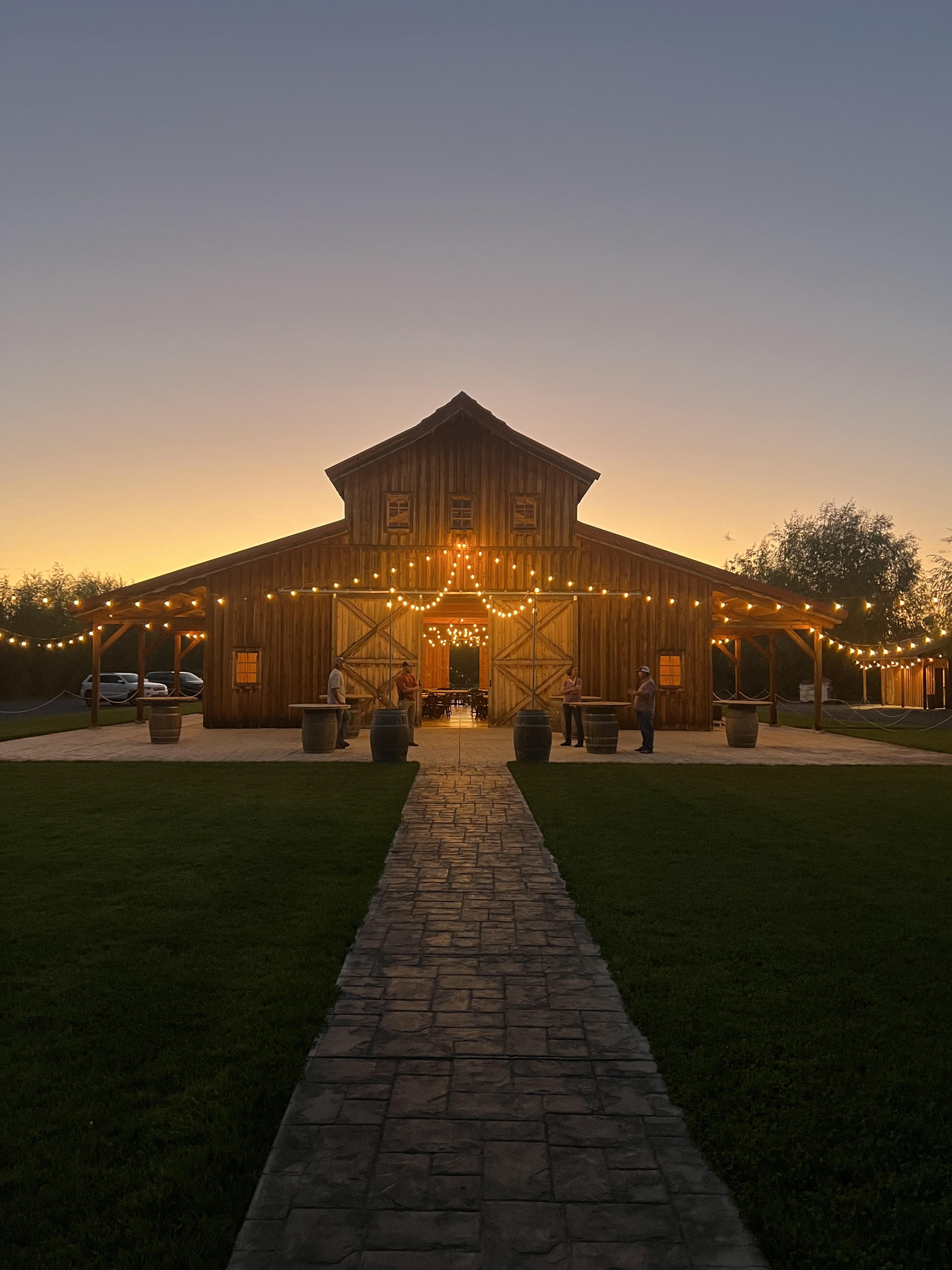 The Wedding Website of Maggie Balint and Garret Fountain