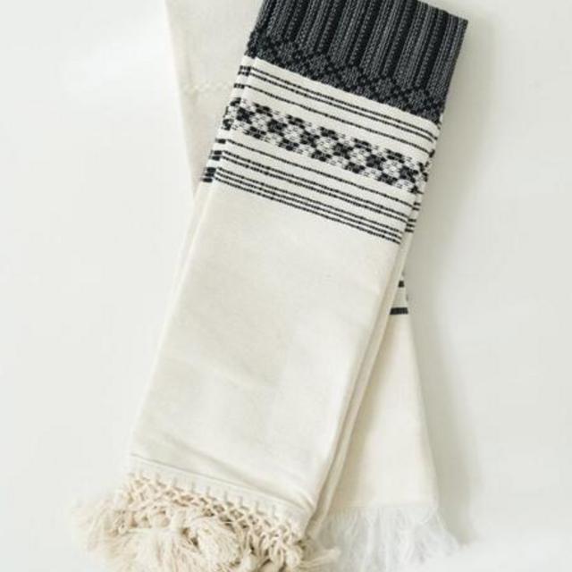 OH! Fox Sosa Fringe Hand Towel