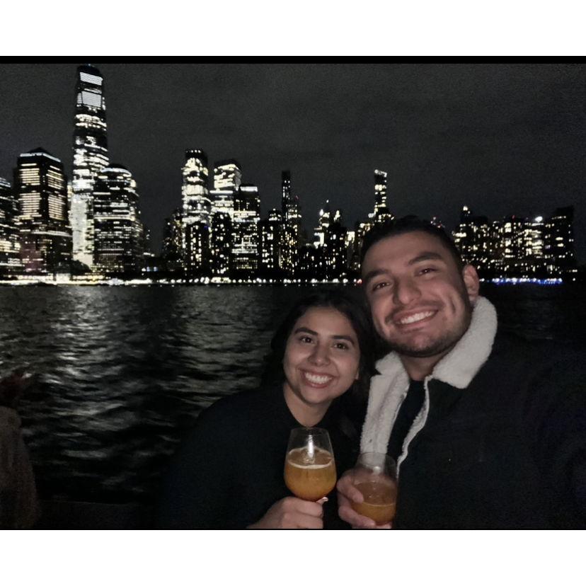 Anniversary yacht ride in the city
