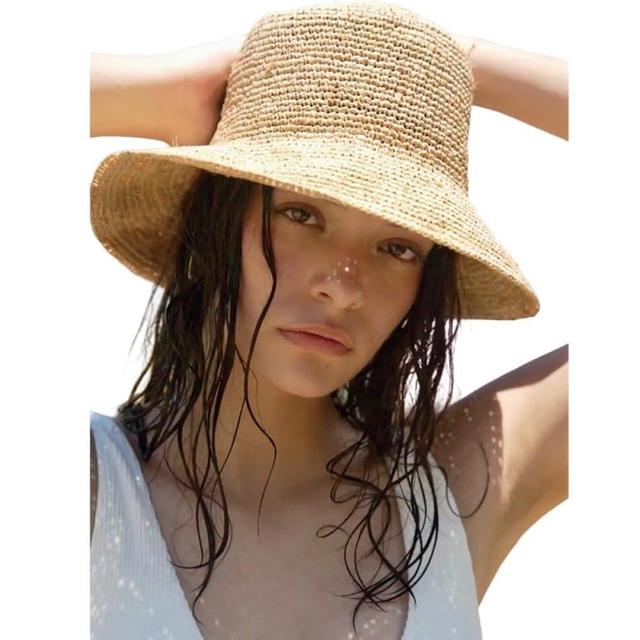 KORADI Women Raffia Beach Hat Natural Raffia Straw Bucket Hat Handwoven Foldable Sun Hats Wide Brim Summer Travel Cap
