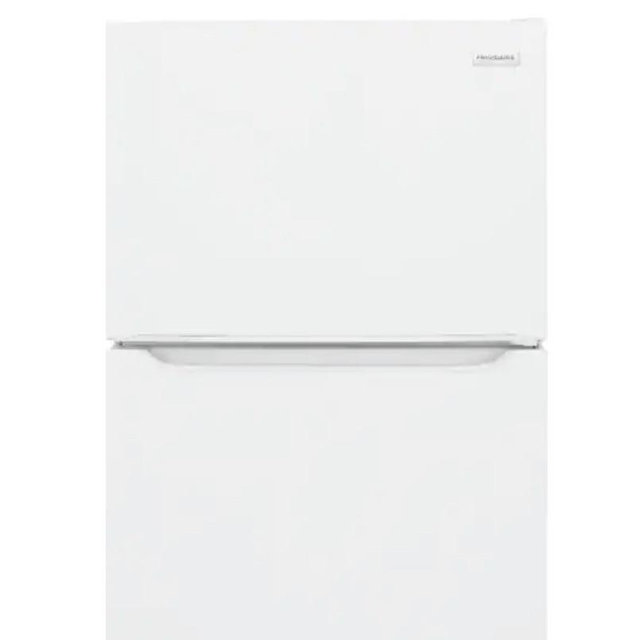 Frigidaire - 18.3 Cu. Ft. Garage Ready Top-Freezer Refrigerator - White