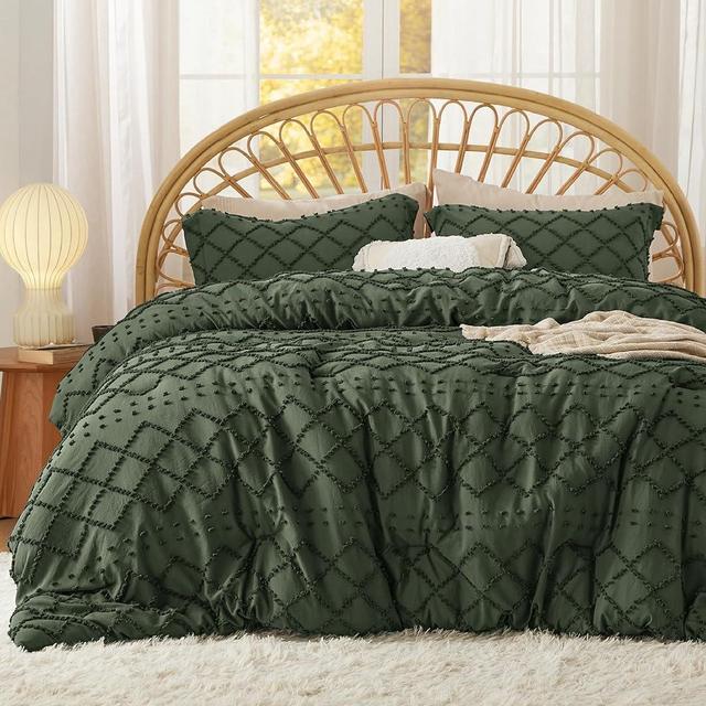 Bedsure Boho Comforter Set Queen - Olive Green Tufted Shabby Chic Bedding Comforter Set for All Seasons, 3 Pieces Western Comforter Set, Farmhouse Modern Bed Set, Soft Bedding for Women Men Girls