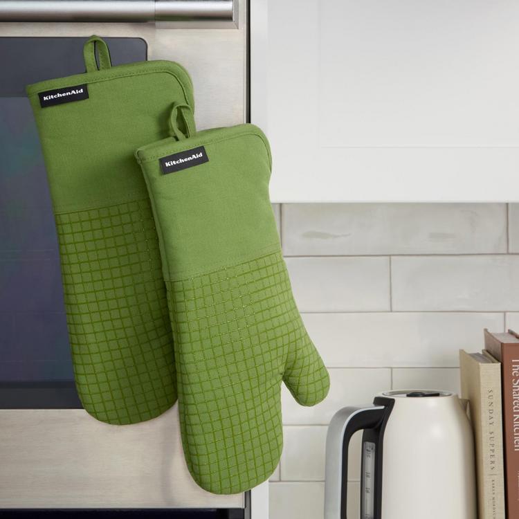 KitchenAid, Gourmet Series Oven Mitt, Set of 2 | Zola