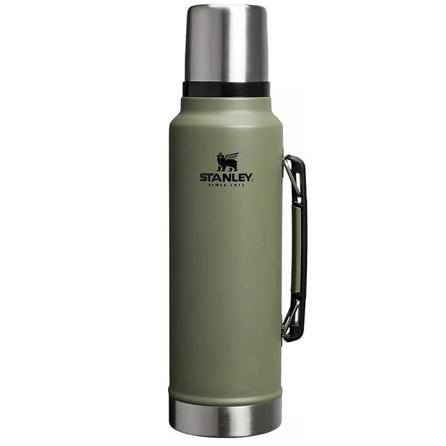 Dried Pine Stanley 1.5 qt. Classic Ultra Vacuum Bottle