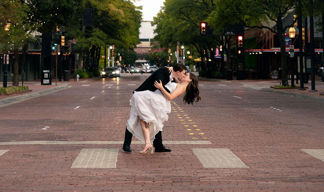 The Wedding Website of Isabella Daniel and Derek Whitlock