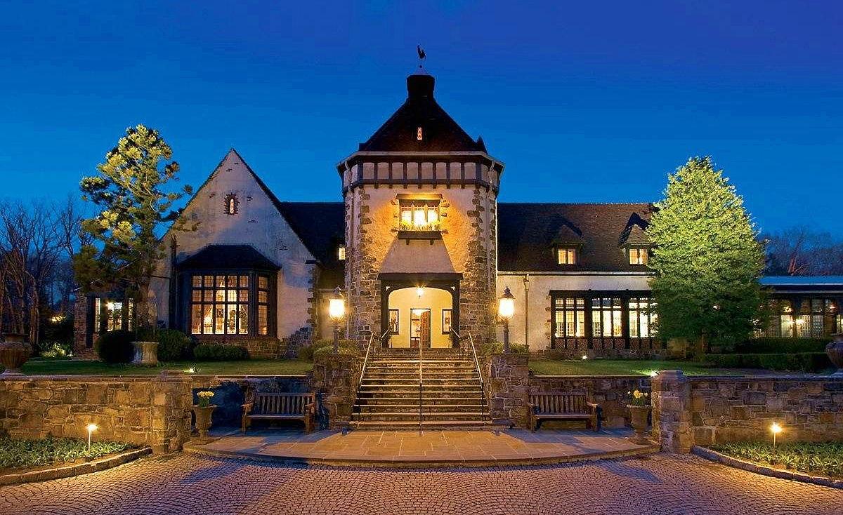 The Wedding Website of Nicole Robles and Joseph McCarthy